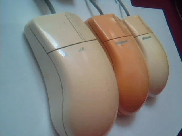 LOT of 3 Vintage Microsoft Serial Mouse 37964 C3KMS1 9-pin 2-button - Working - image 3