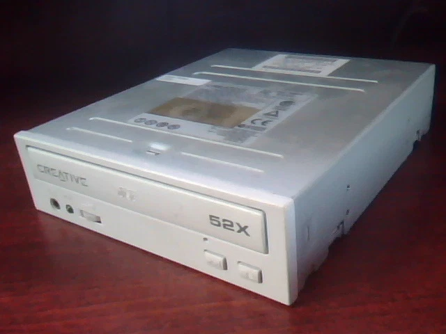 Creative CD Drive 52X CD5233E 5001030000001 QC-pass