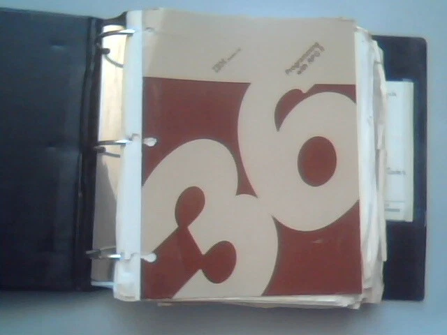 Original binder - IBM Systems /36 Programming with RPG II First edition 1983 - image 2