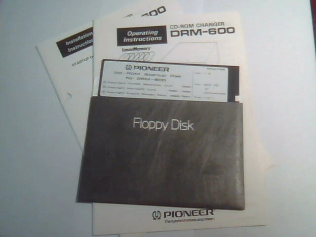 User's Guides + Floppy Disk - CD-ROM Changer DRM-600 Pioneer LaserMemory