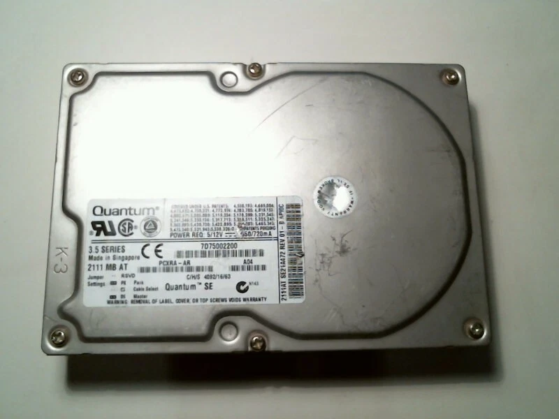 IDE Hard Disk Drive Quantum SE SE21A472 01-B 2111AT APIOC SE21A012 2.1AT