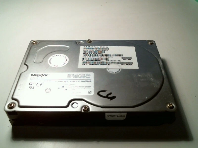 IDE Hard Disk Drive Maxtor AT D740X-6L MX6L060J3 253455-001 19K1570 60GB