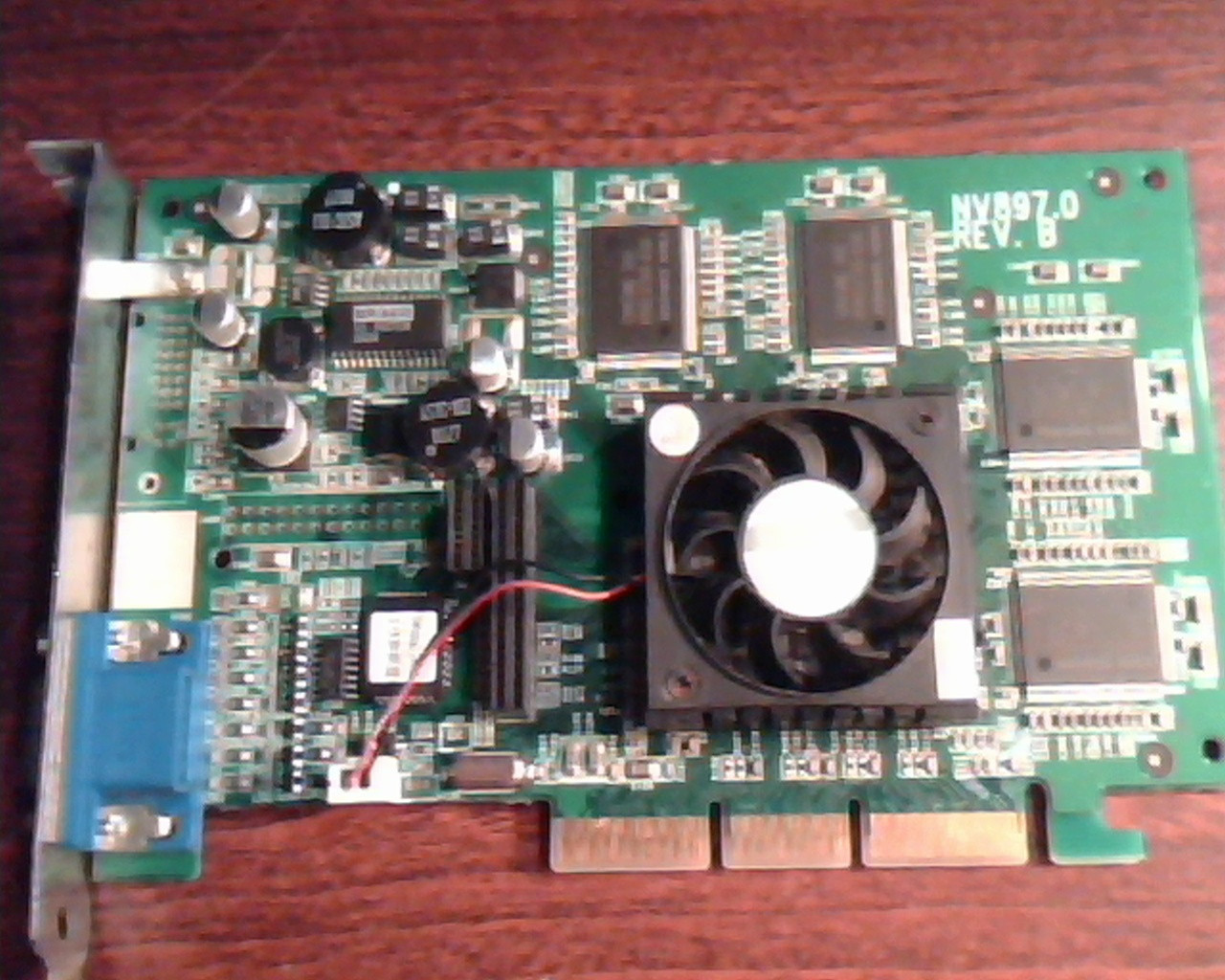 AGP card GeForce2 2Mx32 NV897.0 Rev B 32MB NVIDIA VGA Video