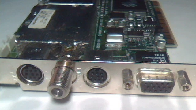 AGP Video Card ATI Rage II +DVD AIW 109-38600-00 1023860403 511236 A/V CATV VGA - image 4