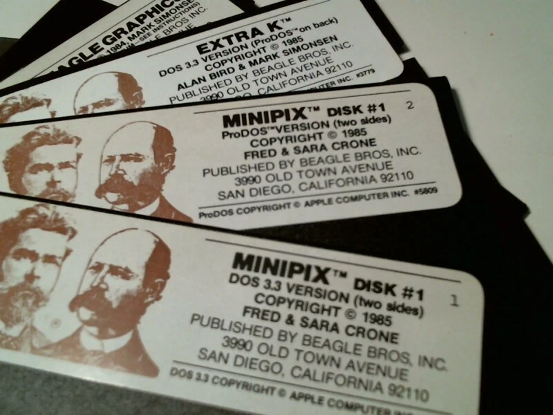 LOT of Beagle Bros Minipix Extra K Diskquik Macroworks DOS - 5.25" floppy disks - image 2