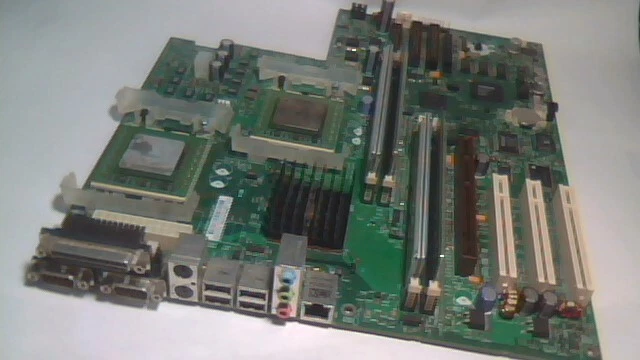 MOTHERBOARD dual XEON HP Compaq 239059-001 010912-102 revOP W6000 Socket603