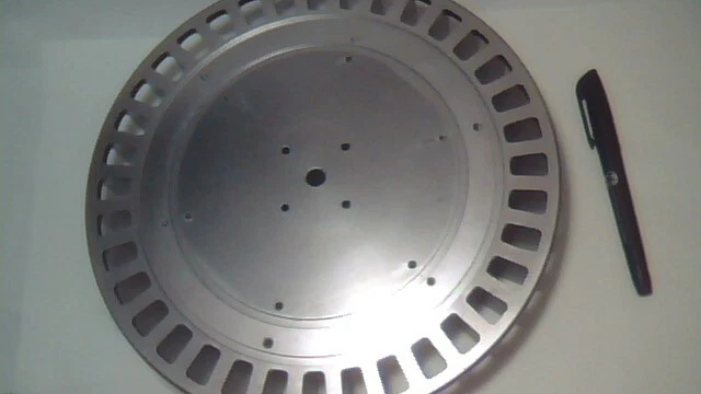 Large Cast Aluminum Heatsink 4 lbs 1.8 kg 10.25" diameter 2" high huge big round - image 3