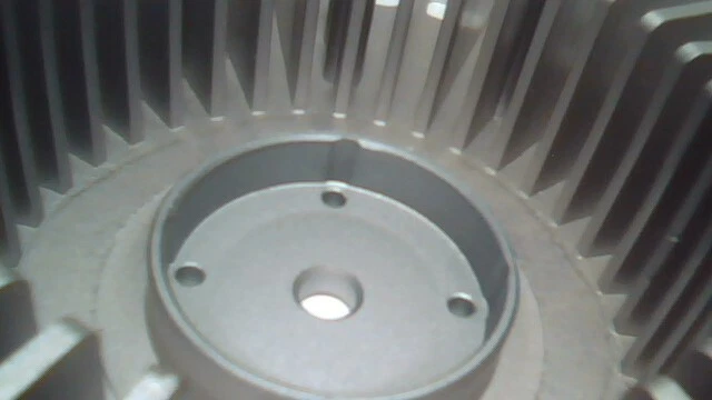 Large Cast Aluminum Heatsink 4 lbs 1.8 kg 10.25" diameter 2" high huge big round - image 5