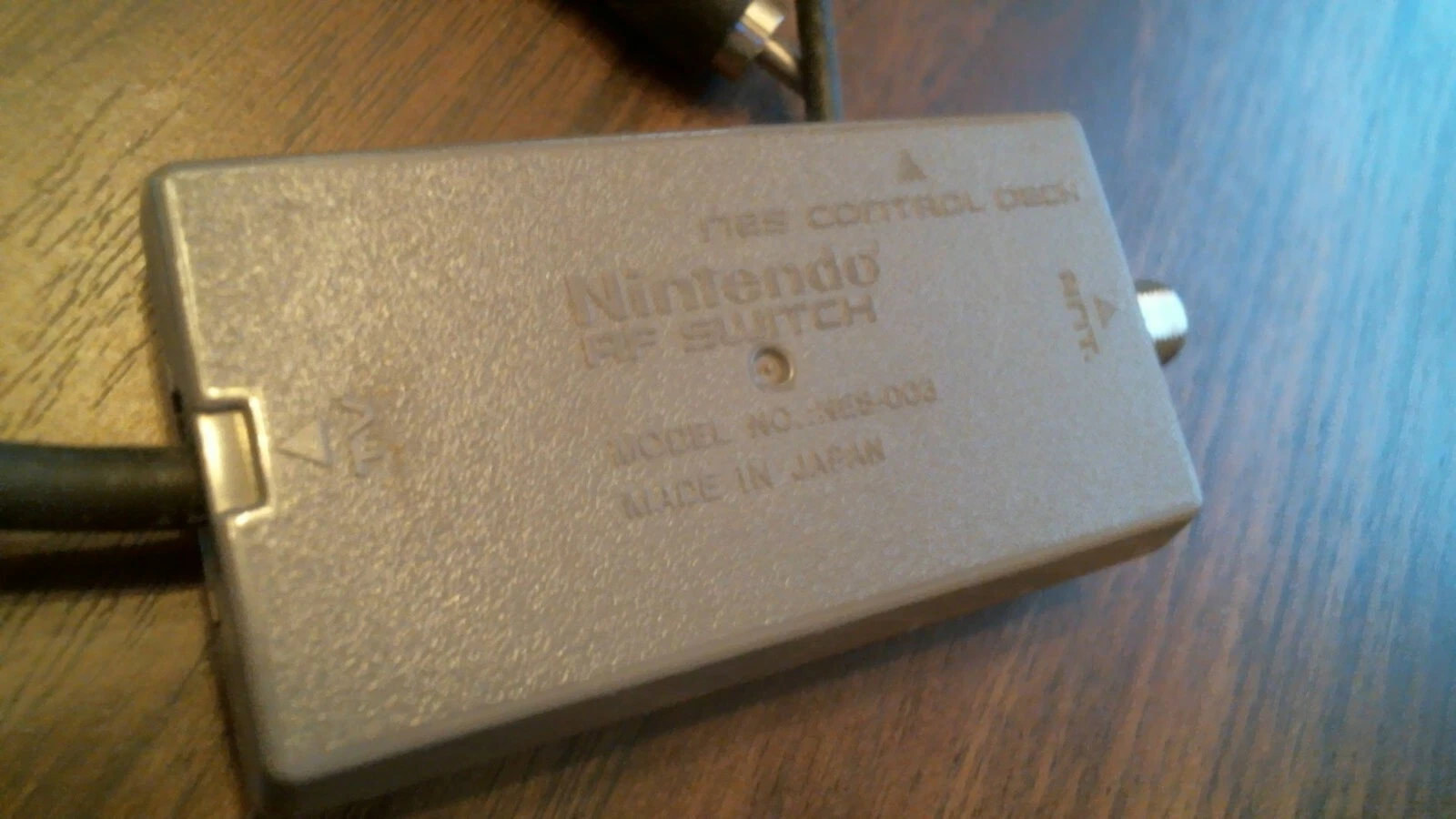 Official Nintendo RF Switch NES - cable AV TV adapter cord - Made in Japan - image 2