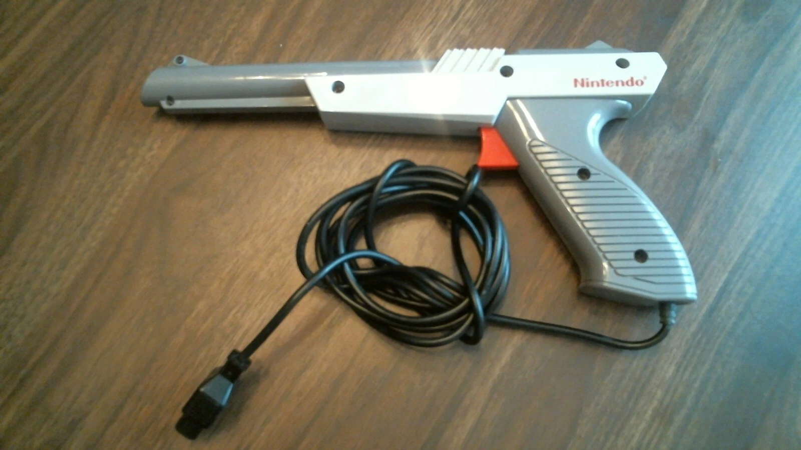 1985 Nintendo Zapper Gray Gun NES Duck Hunt video game controller