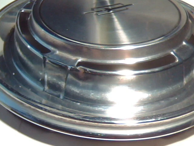Vintage 1970 Oldsmobile F8 Stainless 5 Slot 14 Inch Wheel Cover Hub Cap OEM Used - image 2