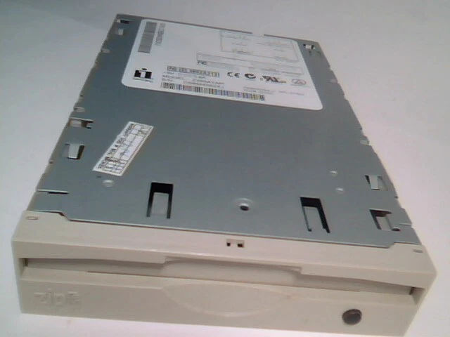 Iomega Z250ATAPI ZIP 250 250i drive IDE 40pin ATAPI-250 30167700 CODE:41.S 2007