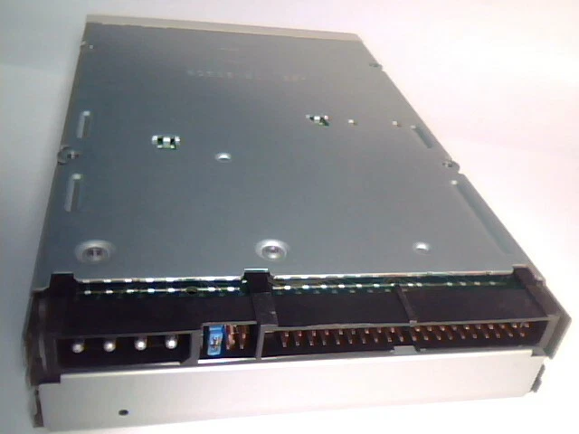 Iomega Z250ATAPI ZIP 250 250i drive IDE 40pin ATAPI-250 04195D02 CODE:51.G 2005 - image 4