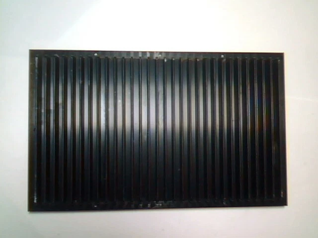 Large thick aluminum ribbed heatsink 555g / 20oz 40 sq in 8"x5" 20cm x 12.5 cm - image 2