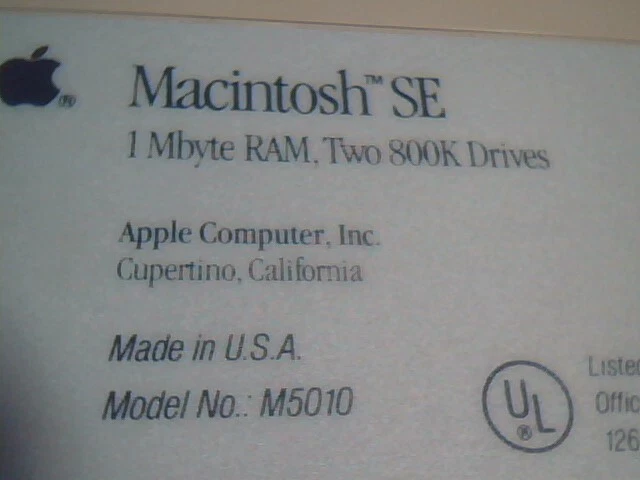 Macintosh SE - Back panel of Case - with label and STEVE JOBS SIGNATURE -3 - image 4