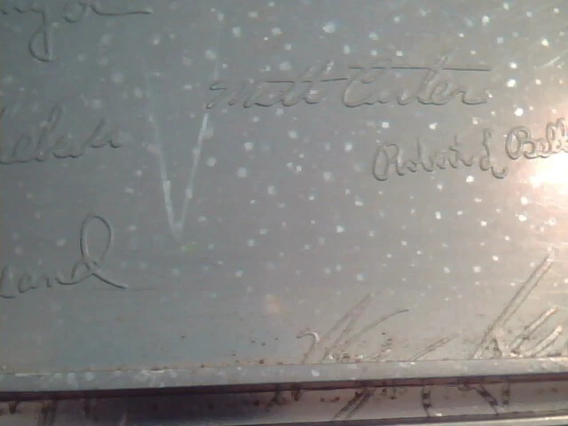 Macintosh SE - Back panel of Case - with label and STEVE JOBS SIGNATURE -3 - image 9