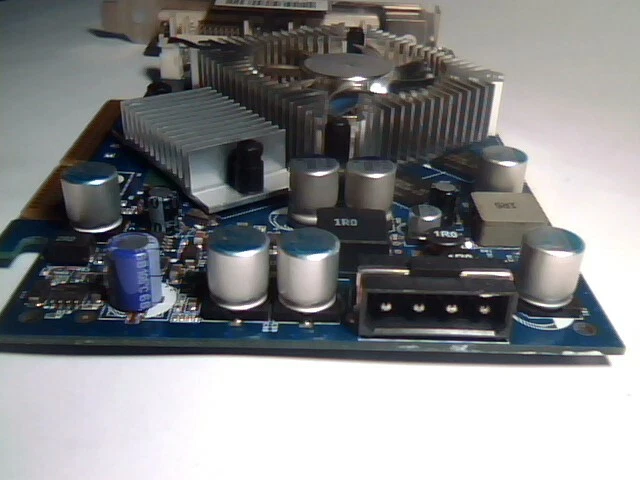 nVidia P218 Dual DVI TV 128MB DDR3 AGP 8X Video Card Geforce 6600 GT NV43 - image 4