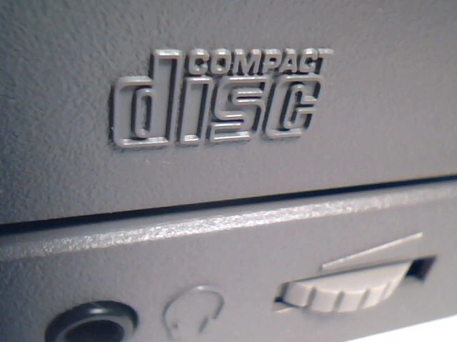 CD-ROM Drive Sun 370-3416-02 3703416 Toshiba XM-6201B ROM 1103 50PIN SCSI✅TESTED - image 9