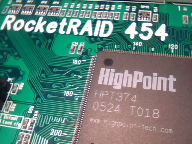 HighPoint RocketRAID 454 4-Channel ATA RAID 5 HPT374 - small BIOS chip - image 4