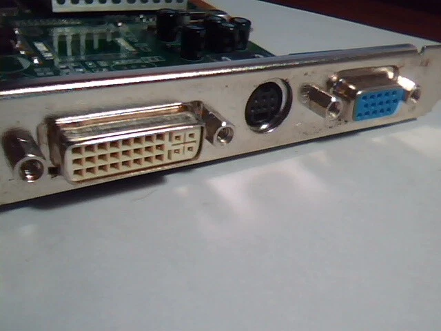 AGP Video Graphics Card ATI Radeon 920064M DDR V/D/VO 1024-2C13-05-SA - image 5