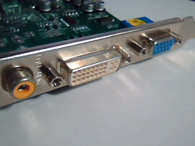 AGP Video Graphics Card ATI RV2VE-B3L 64MB Ver 1.0 - image 6