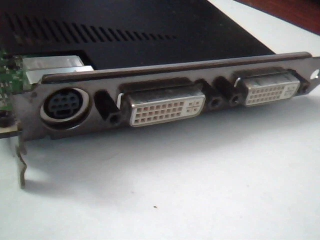 PCI-E Video Graphics Card Nvidia GeForce 8800GT 512MB GDDR3 Dual-DVI 0CP187 - image 8