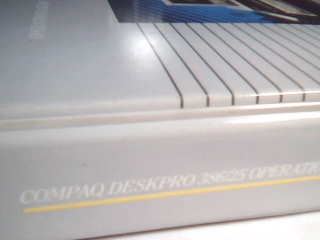 COMPAQ Deskpro 386/25 Operations Guide Big Binder of Documents from 1988 - image 3