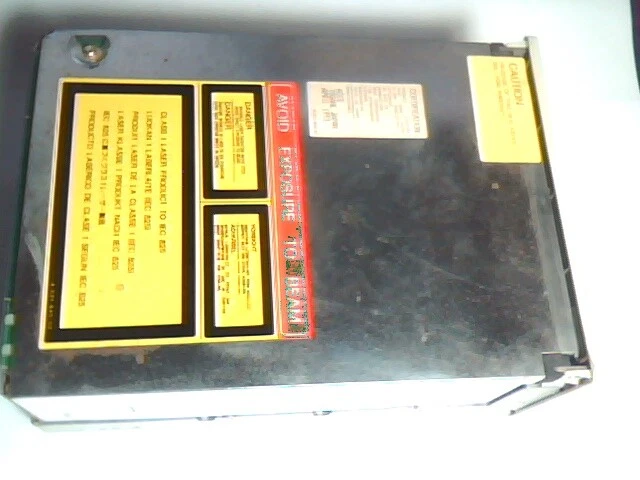 Sony SMO-E502 650MB 2U SCSI 50-PIN Internal Magneto Optical Drive Drive MO - image 2