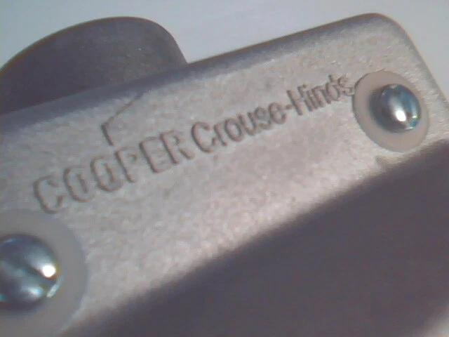 SPARES COOPER CROUSE HINDS DS 185 LOCKING COVER LEVER OPERATED CAST DS185 - image 4