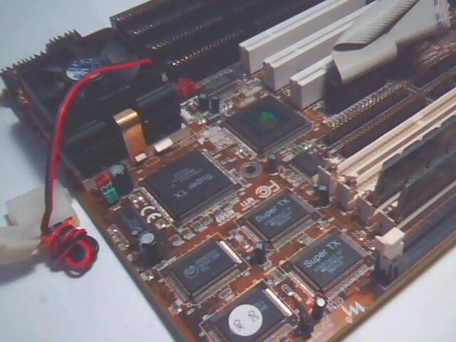 Motherboard Pentium SuperSocket7 MTI M549 SuperTX K6/300 168pin AT 4 ISA LOADED - image 2