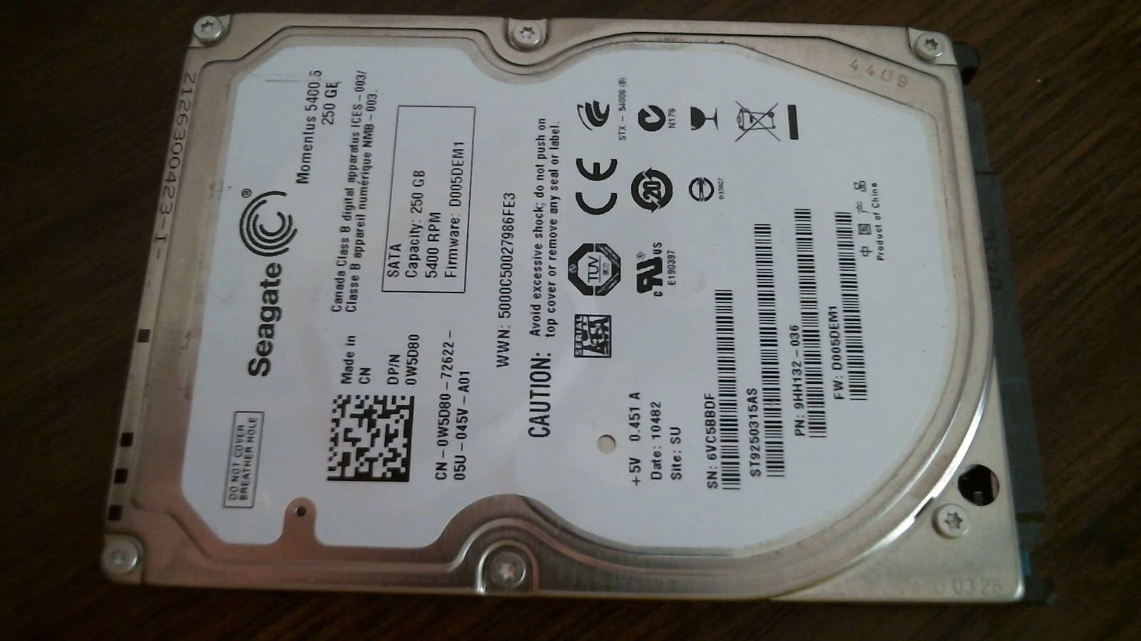 HDD Laptop Hard Disk Drive SATA Seagate Momentus 5400.6 ST9250315AS 9HH132-036