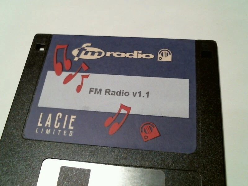 FM Radio V1.1 Lacie Limited 1996 - 3.5" floppy disk - image 2