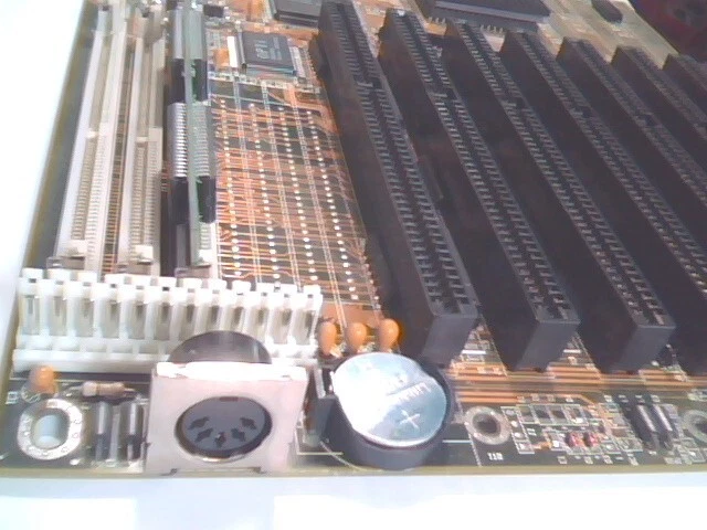 486 Motherboard MV035 7 ISA slots coin battery 50MHz 3V OPTI 802 AMI Perle 494 - image 2