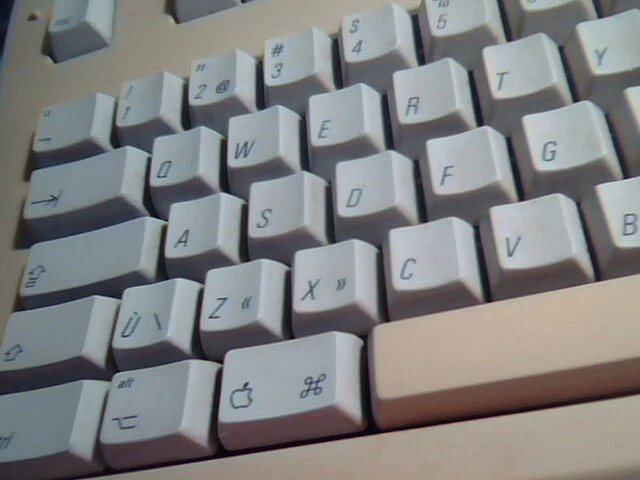Apple Extended Keyboard II M3501 BCGM3501 825-2031-A FRENCH white ALPS Ireland - image 9