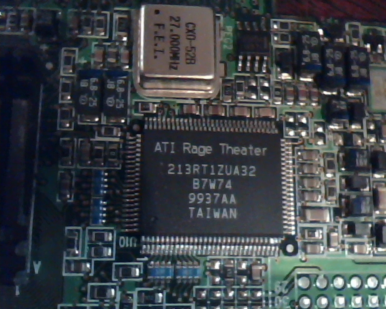 ATI AIW Rage 128 AGP Video Card 109-53400-11 Theater VGA N625 AGP Card - image 3