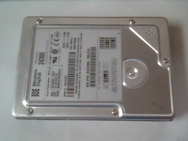 Hard Disk Drive IDE Western Digital Caviar WD AC24300-00LCC4 24300 C4 03 NOV 98