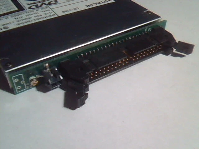 Hitachi DVD-ROM Drive GD-S200 Rev.A1 - image 7