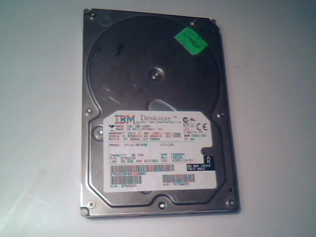 Hard Drive IDE Disk IBM Deskstar DTLA-307030 07N5639 F80326 07N5807 F80418