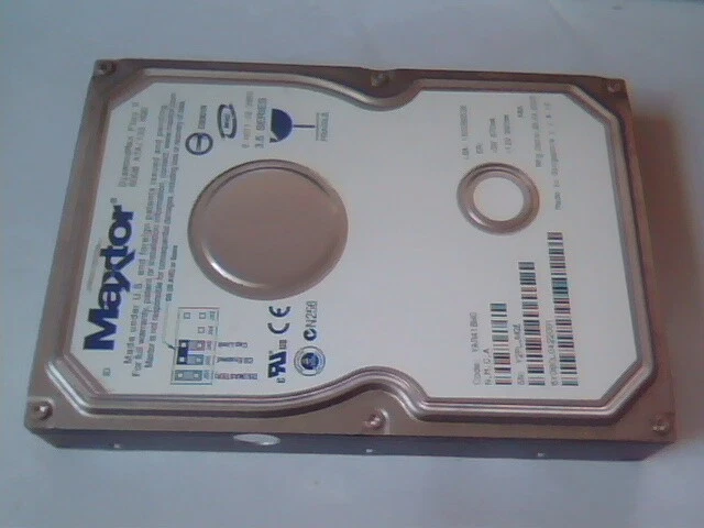 Hard Drive IDE Disk Maxtor DiamondMax Plus 9 YAR41BW0 F4FYA 80GB