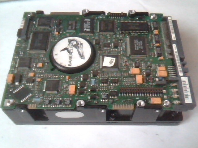 Hard Disk Drive SCSI Seagate Barracuda ST19171W 9E0003-001 A-01-9806-1 - image 3