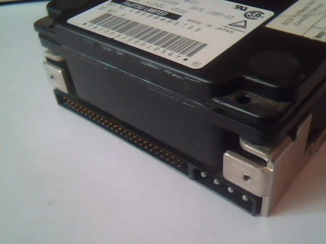 Hard Disk Drive SCSI Fujitsu M2909SAU CA01240-B403 M2909SAV 1995-03 Rev A - image 4