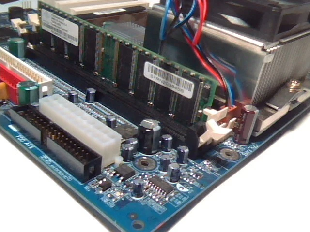 Motherboard P4-2.4 GHz IBM FRU 49P1605 Rev1.5 Netvista - image 4