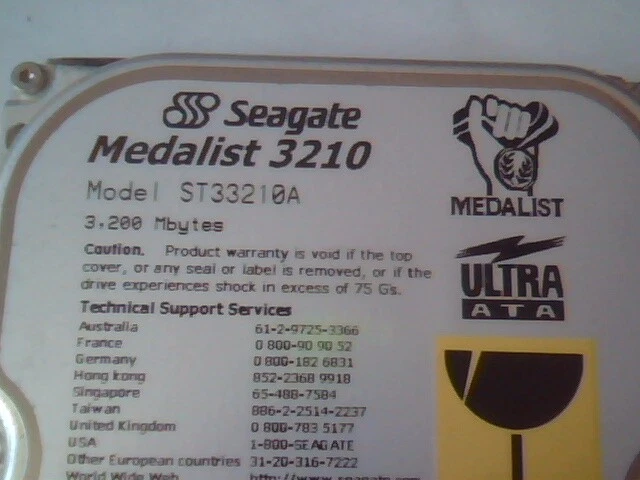 Hard Drive IDE Seagate Medalist 3210 ST33210A 9L4001-309 C36122 - image 2