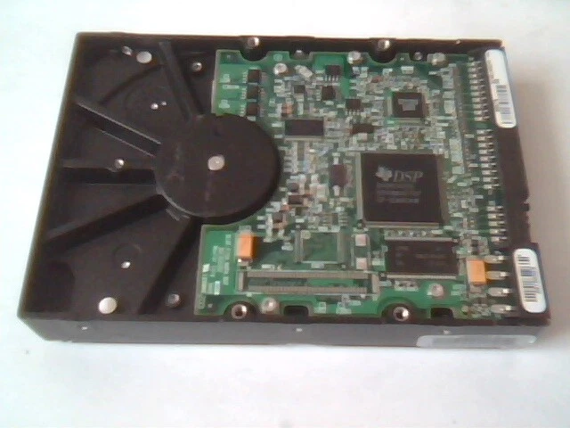 Hard Drive IDE Disk Maxtor 5T040H4 24A 04A TAH71DP0 - image 3