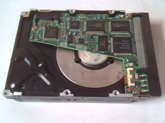 Hard Drive SCSI Apple IBM DPES-31080 85G2550 E15252 3.5 - image 3