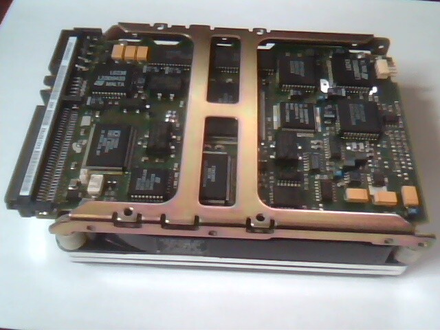 Hard Drive SCSI Disk Quantum DSP3210W RH20F-FP RZ28-W A01 HDD - image 3