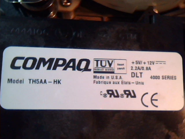 DLT Tape Drive Compaq 20/40 GB TH5AA-HK 70-32048-20 SCSI SE Standalone A01 - image 2