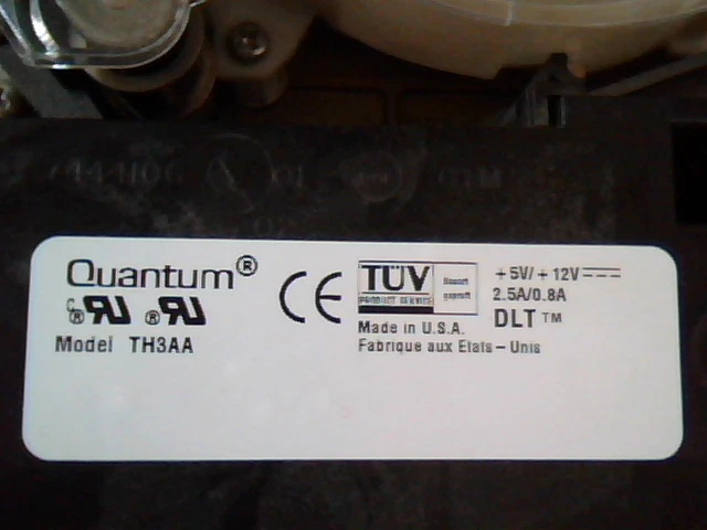 DLT Tape Drive Quantum TH3AA 70-60158-04 SCSI SE B02 Standalone 4 pin