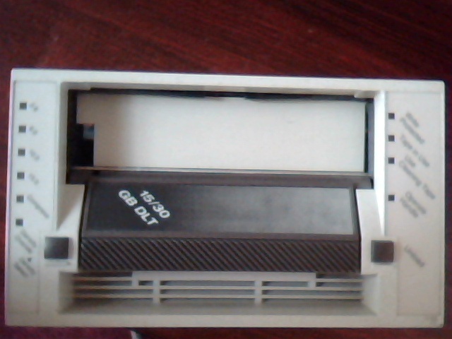DLT Tape Drive Quantum TH3AA 70-60158-04 SCSI SE B02 Standalone 4 pin - image 4