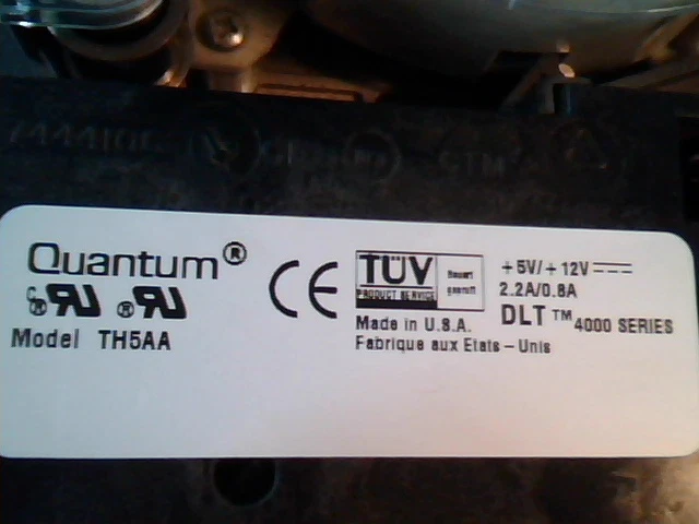 DLT Tape Drive Quantum TH5AA 70-32048-20 SCSI SE Standalone A01 4000 Series